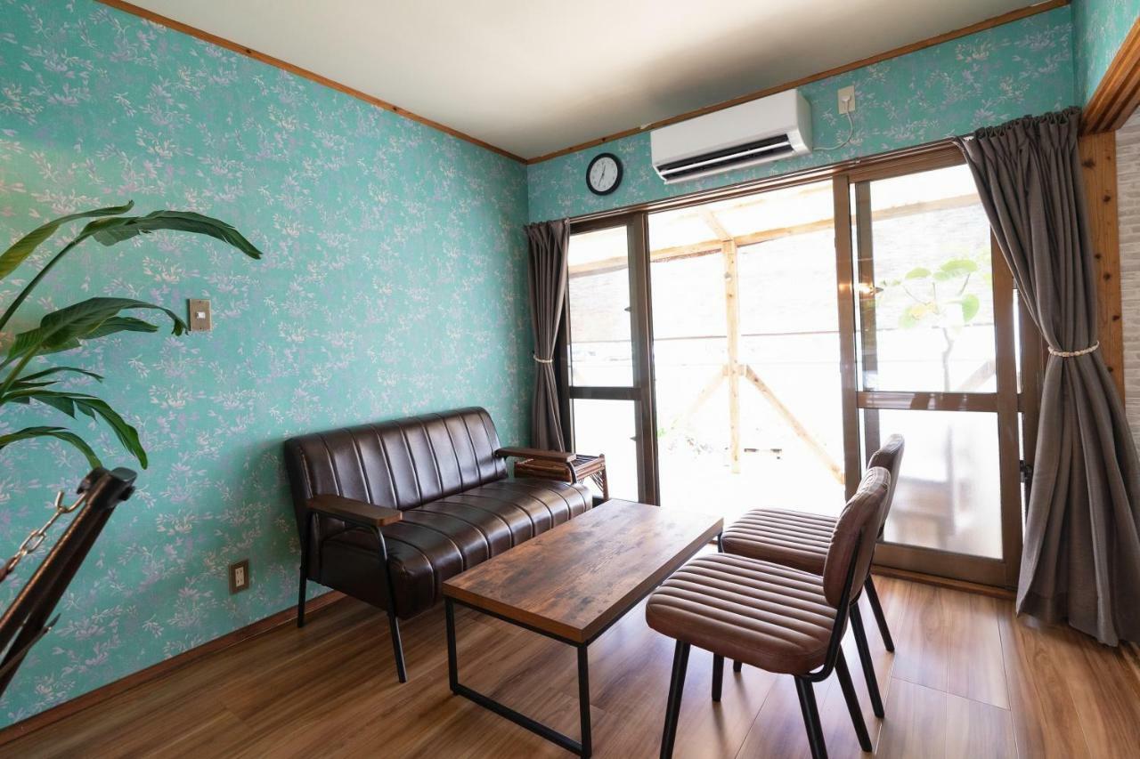 沖縄古民家お宿ななつぼし Okinawa Traditional House Nanatsuboshi Наха Экстерьер фото